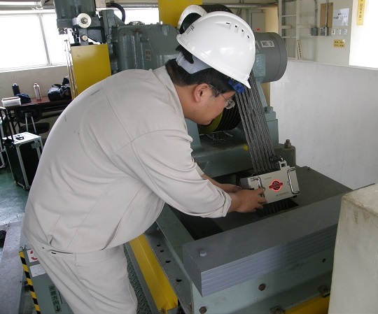 Автоматическая система диагностической проверки в режиме реального времени стального сердечника транспортерной ленты